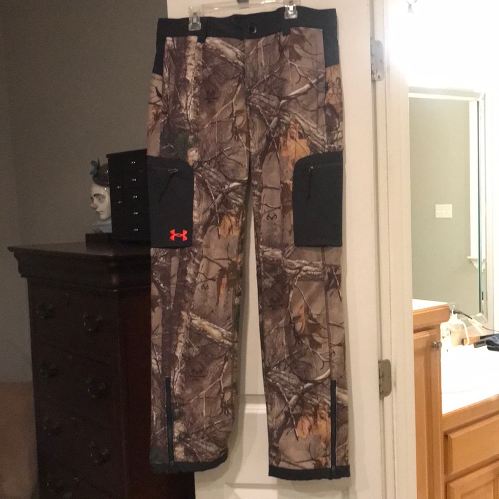 Under Armour Ladies Storm Hunting Camo Pants Sz M